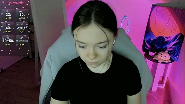 Florence meow online show from February 22, 2025, 7:34 am