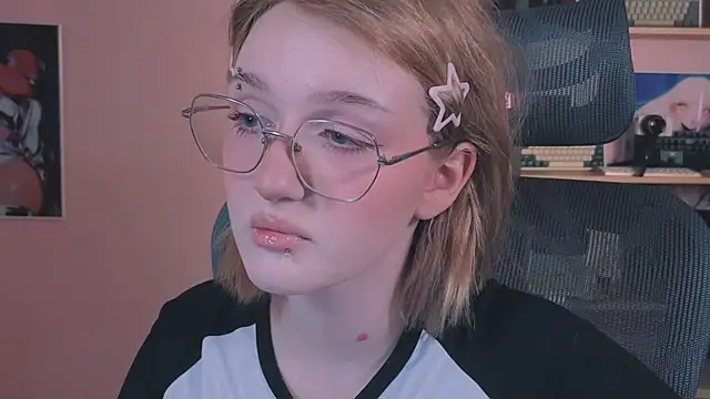 ELLIEJAY online show from February 7, 2026, 5:26 am