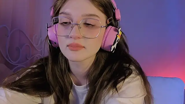 ELLIEJAY online show from March 20, 2025, 11:23 pm