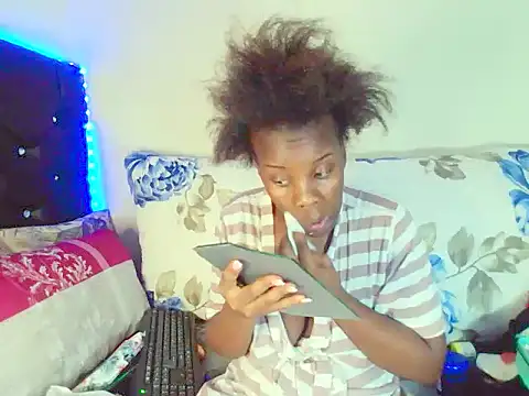 dinnykrazx online show from September 12, 2025, 7:19 am