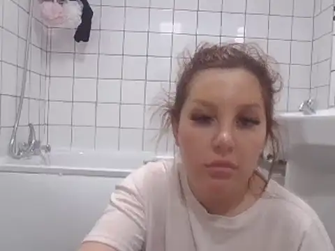 magical mia online show from March 10, 2025, 12:49 pm