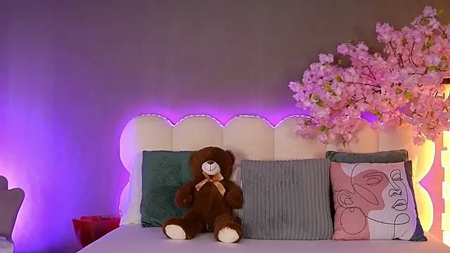 HaileyMadow online show from March 20, 2026, 8:26 am