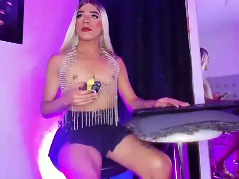 Kendall Hotsexy x online show from October 18, 2025, 2:13 am