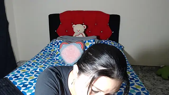 Crystal milkmature online show from February 3, 2025, 1:09 am