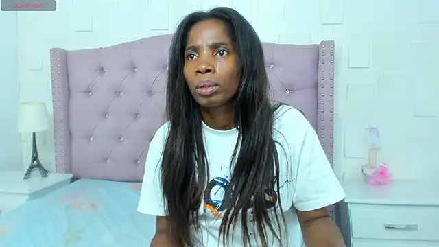 Snapshot of MonicaSchwartz chatting on March 6, 2026, 8:48 pm MonicaSchwartz online show from March 6, 2026, 8:48 pm