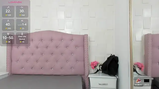 Snapshot of MonicaSchwartz chatting on February 20, 2026, 8:11 pm MonicaSchwartz online show from February 20, 2026, 8:11 pm