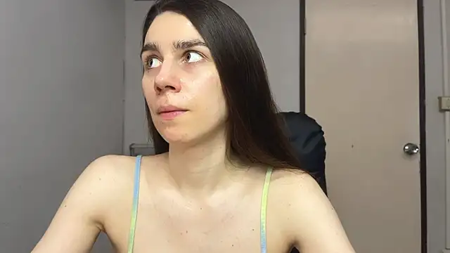 SassyJessi online show from October 8, 2025, 4:14 am