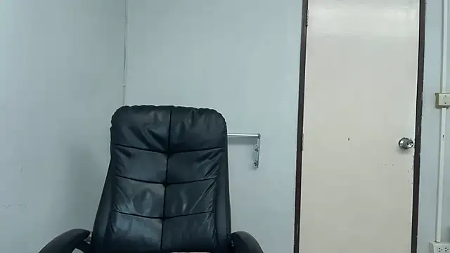SassyJessi online show from July 29, 2026, 4:12 am