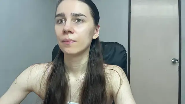 SassyJessi online show from June 25, 2026, 4:21 am