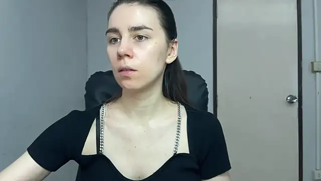 SassyJessi online show from August 5, 2026, 4:17 am