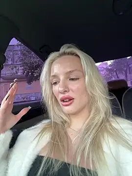 AleksaBlonde online show from September 13, 2025, 2:50 pm