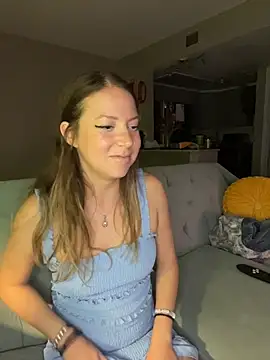 Snapshot of molly_witha_chance chatting on March 20, 2026, 5:41 am molly witha chance online show from March 20, 2026, 5:41 am