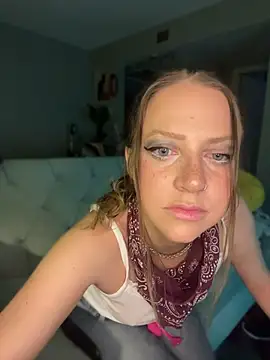 Snapshot of molly_witha_chance chatting on April 28, 2026, 1:59 am molly witha chance online show from April 28, 2026, 1:59 am