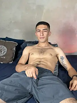 AlexanderSavage online show from August 6, 2026, 4:18 am