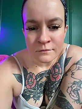 quinnmariexo online show from June 12, 2026, 5:00 pm