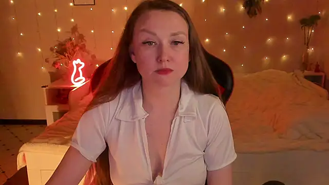 Snapshot of desperatehousewife__ chatting on March 15, 2026, 7:10 pm desperatehousewife online show from March 15, 2026, 7:10 pm