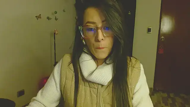 ella peck online show from December 3, 2025, 2:12 am