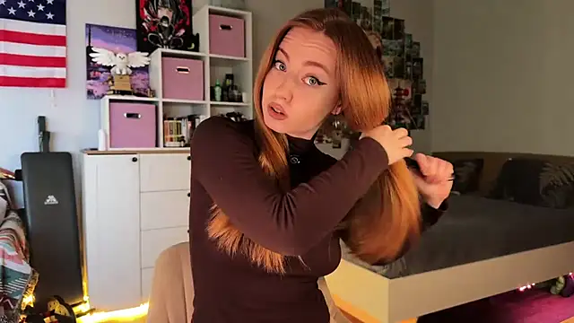 Snapshot of LinaWitch chatting on April 14, 2026, 1:38 pm LinaWitch online show from April 14, 2026, 1:38 pm