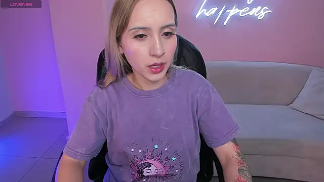 MollySundersX online show from July 19, 2026, 5:32 pm