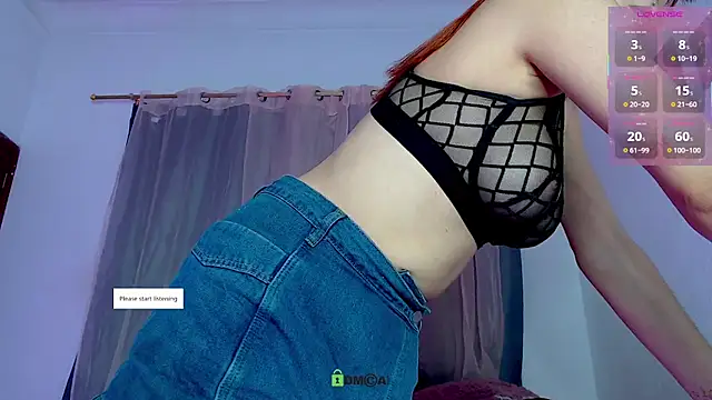 lanaturner  online show from June 4, 2026, 11:53 pm