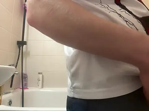 czruz online show from February 3, 2026, 4:43 am