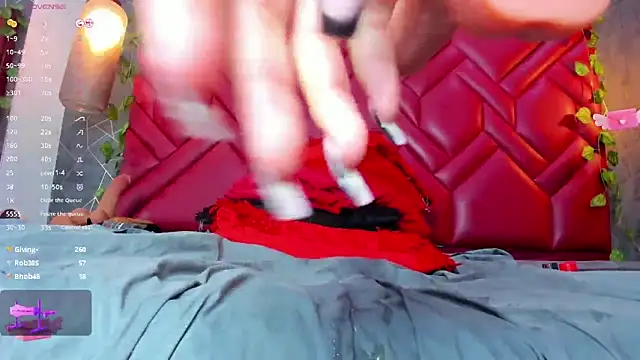 VeronicaLodge23 online show from December 13, 2024, 7:25 am