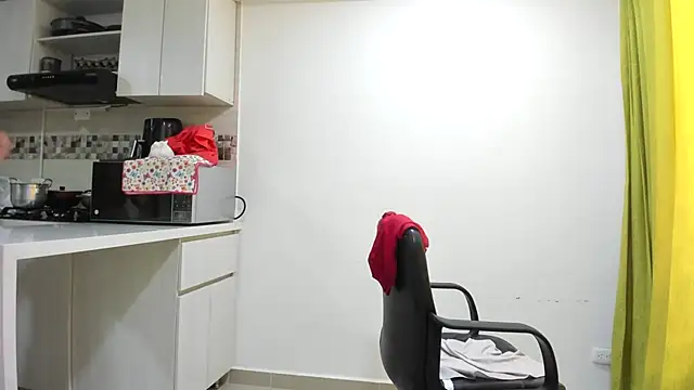 Adele johnsonn1 online show from March 17, 2025, 6:11 pm