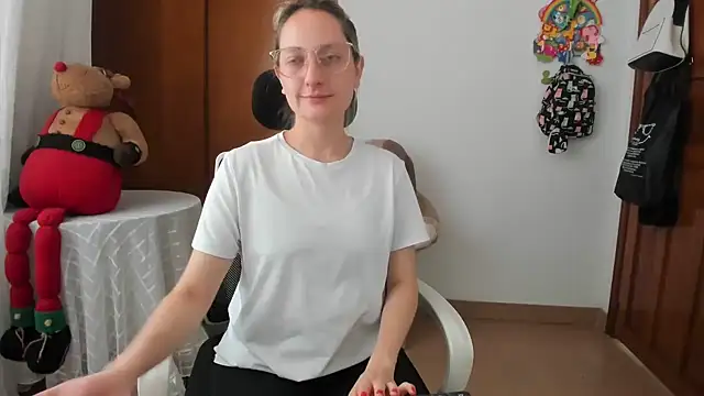 Adele johnsonn1 online show from June 16, 2026, 4:07 pm