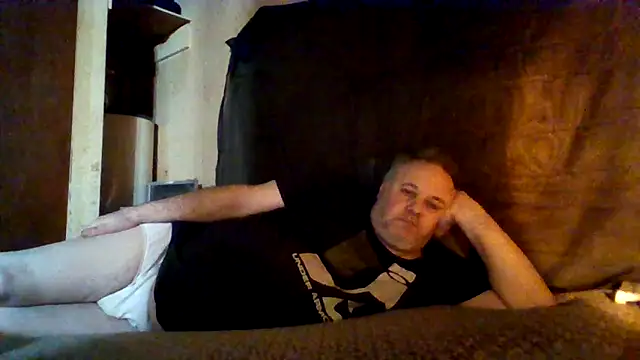 Nightshade7712 online show from November 5, 2025, 7:00 am