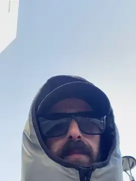 Gigolo profissional online show from October 26, 2025, 9:10 am