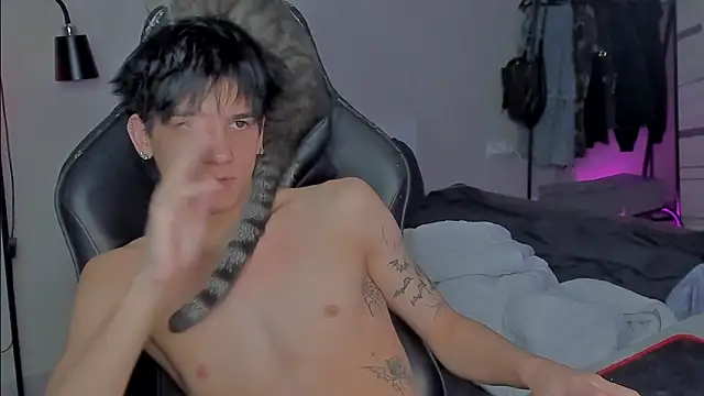 MarkBrowniii online show from January 24, 2025, 11:04 am