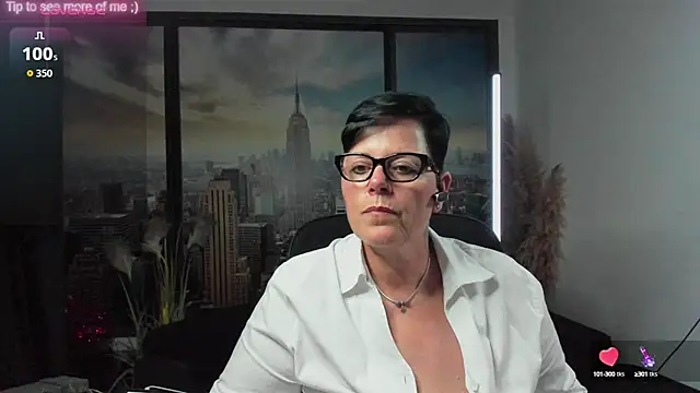 ninarandmann online show from September 23, 2025, 5:09 pm