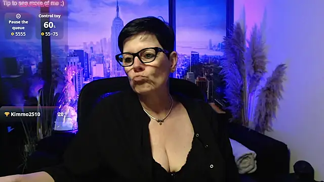 ninarandmann online show from June 4, 2026, 2:55 pm