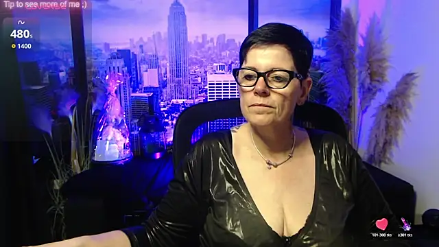 ninarandmann online show from June 17, 2026, 5:34 pm