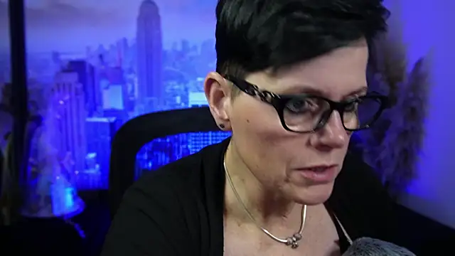 ninarandmann online show from November 30, 2025, 6:09 pm