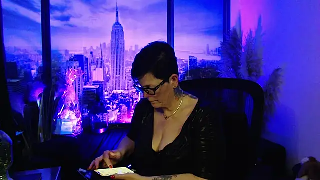 ninarandmann online show from March 31, 2026, 3:36 pm