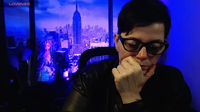 ninarandmann online show from February 6, 2026, 7:21 pm