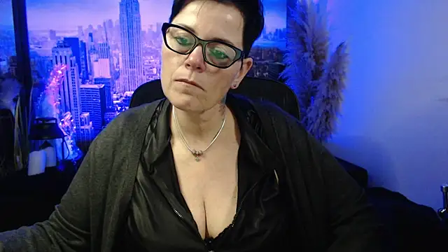 ninarandmann online show from January 7, 2026, 4:01 pm