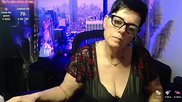 ninarandmann online show from June 14, 2026, 3:57 pm