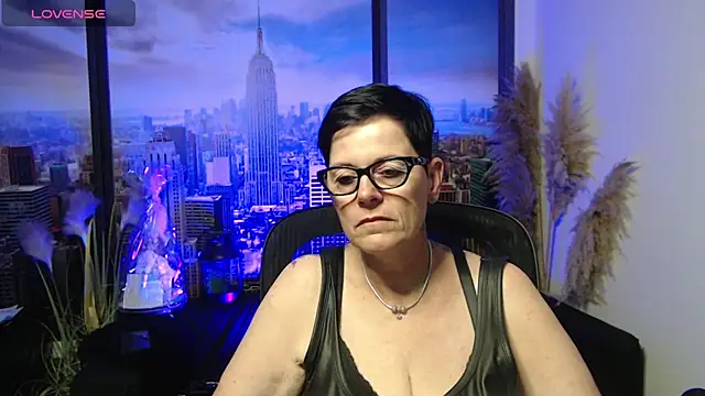 ninarandmann online show from August 8, 2026, 3:19 pm