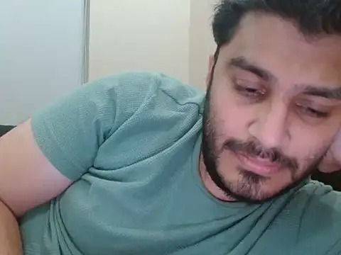 Snapshot of robintoit chatting on July 12, 2026, 2:07 pm robintoit online show from July 12, 2026, 2:07 pm