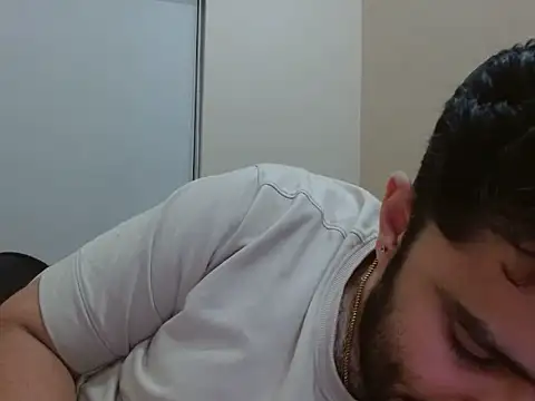 robintoit online show from November 1, 2025, 3:28 pm