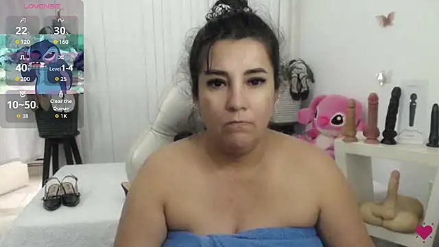 mom hot   online show from July 12, 2026, 8:09 pm