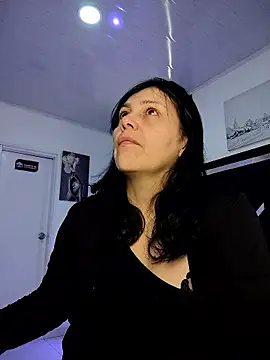 Natasha milf   online show from November 12, 2025, 12:42 pm