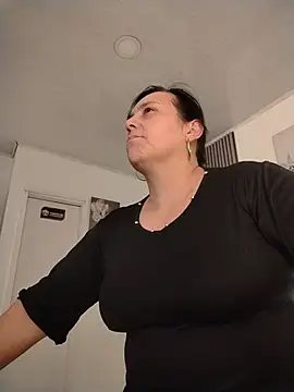 Natasha milf   online show from June 23, 2026, 5:11 pm