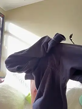 Bonniepark online show from October 13, 2025, 12:40 pm