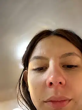 Bonniepark online show from October 8, 2025, 12:39 pm