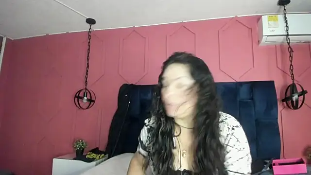 Snapshot of hanny_milf chatting on May 28, 2026, 12:22 pm hanny milf online show from May 28, 2026, 12:22 pm