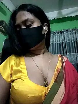 Idhika Paul online show from April 22, 2026, 7:53 pm