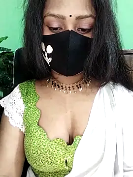 Idhika Paul online show from January 13, 2026, 5:39 pm